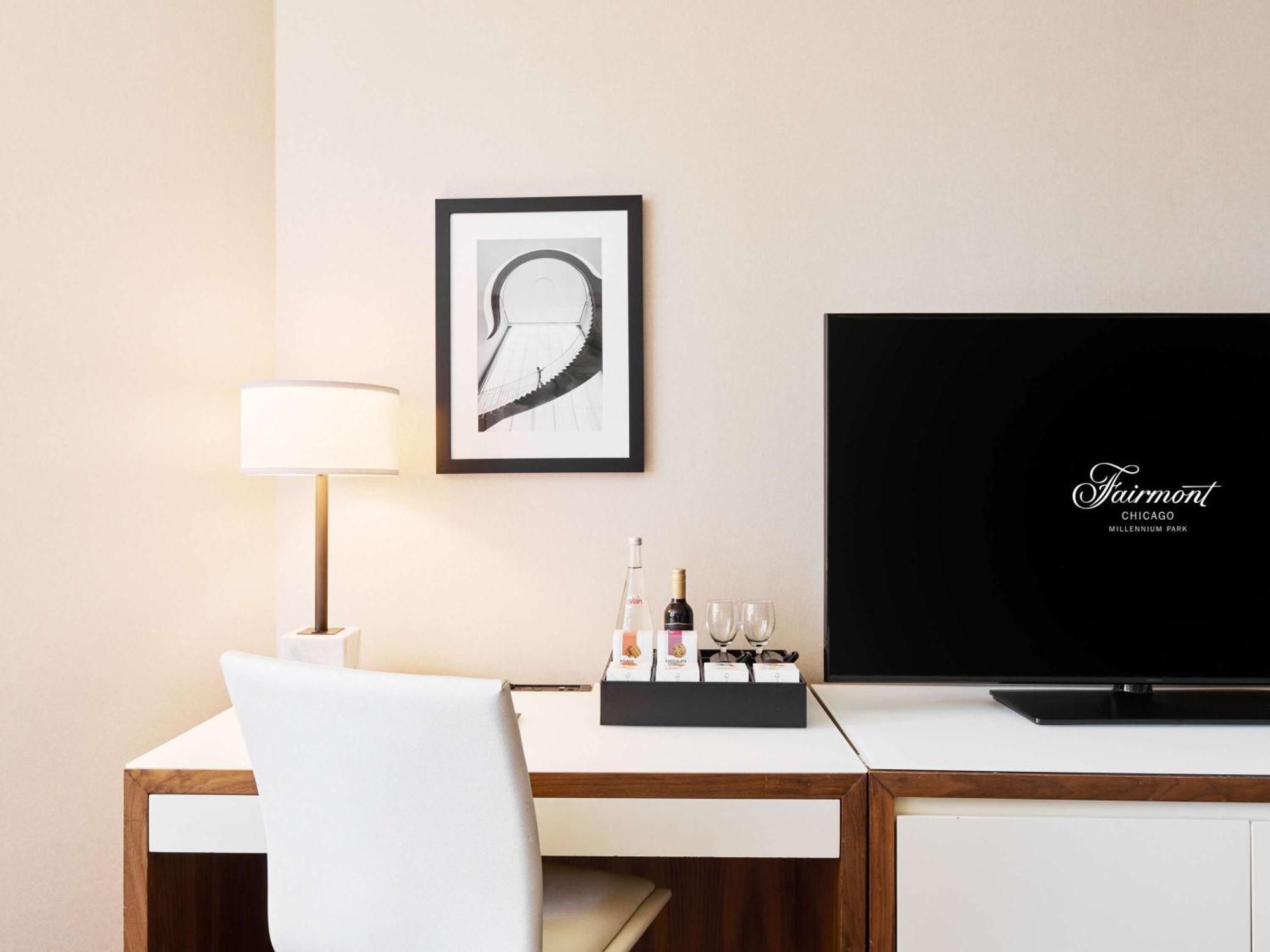 Fairmont Chicago Millennium Park Hotel Екстериор снимка