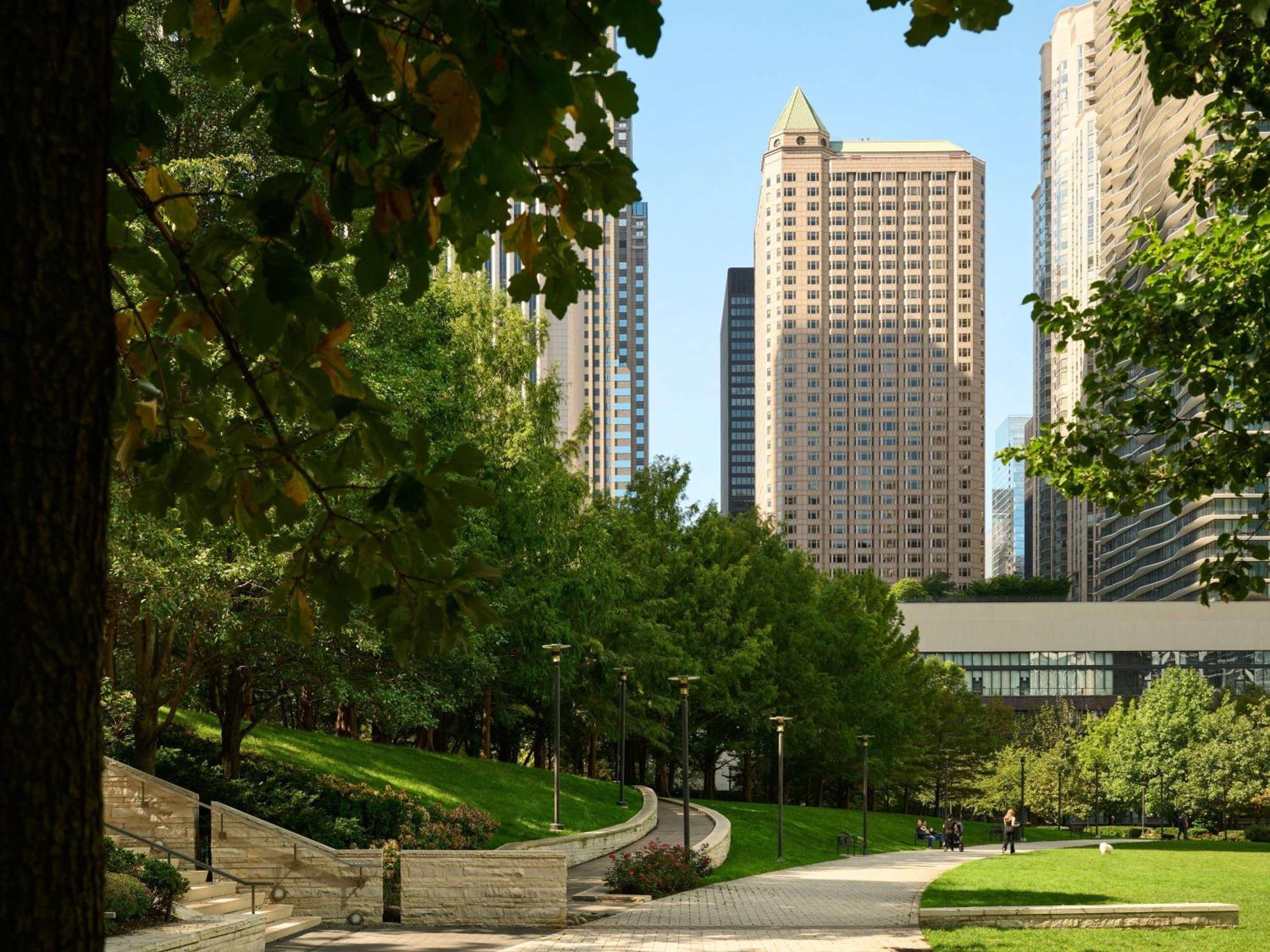 Fairmont Chicago Millennium Park Hotel Екстериор снимка